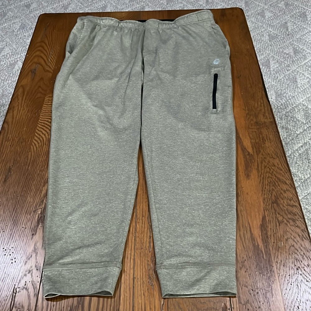 Solaris light tan pull on athletic pants.  Size XL.